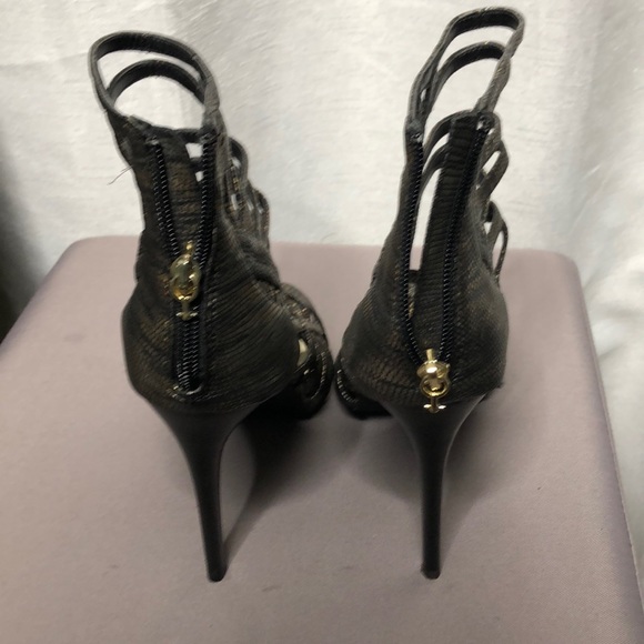 Bebe metallic animal stripped stilettos - Picture 3 of 5